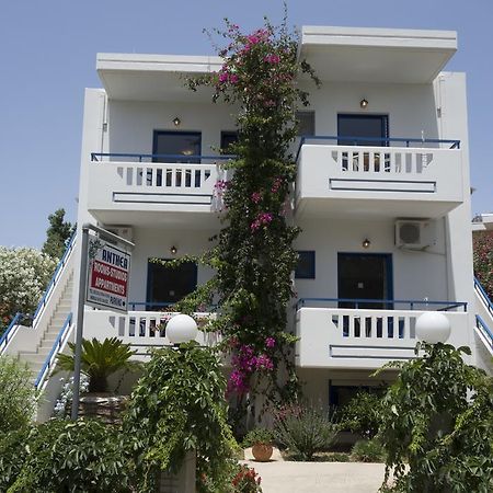 Anthea Apartments Palaiochora Ngoại thất bức ảnh